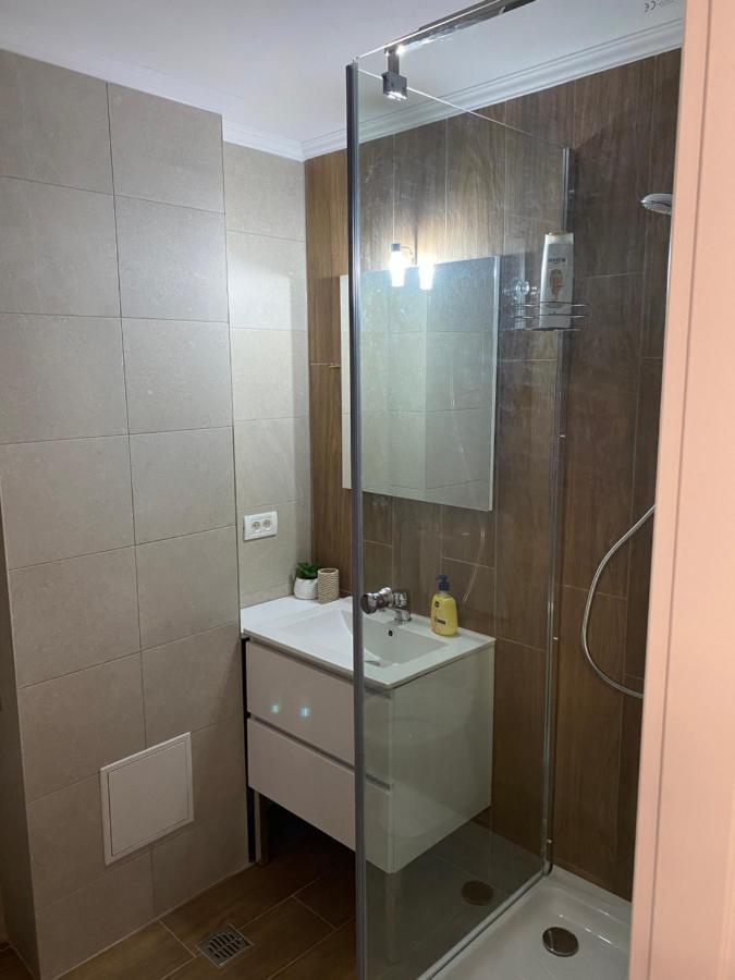 Valivillas Rezidence Bukares Bagian luar foto