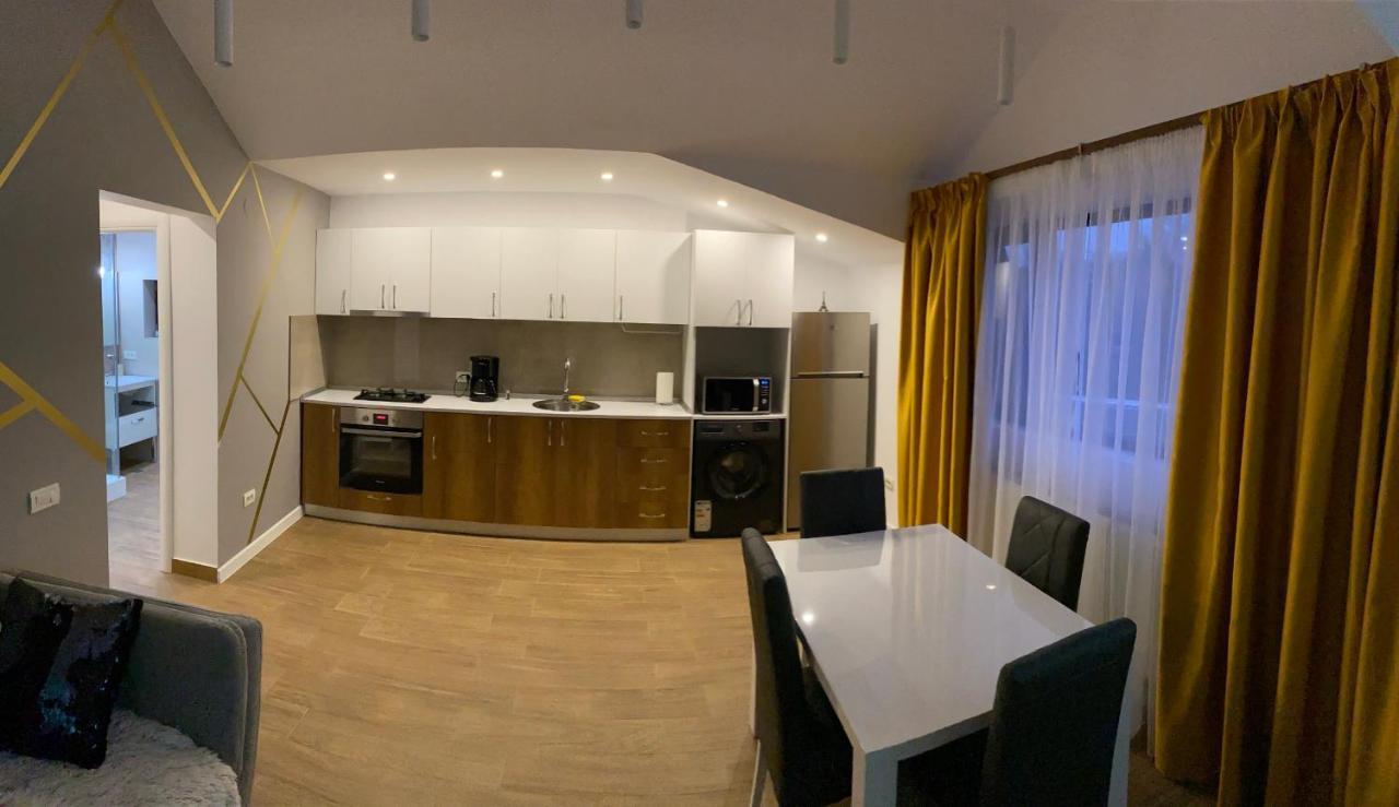 Valivillas Rezidence Bukares Bagian luar foto