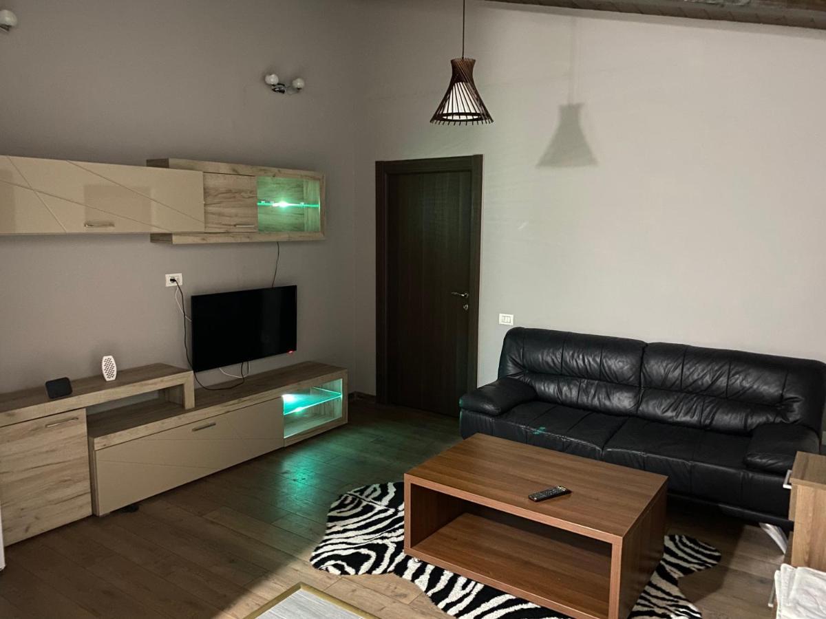Valivillas Rezidence Bukares Bagian luar foto