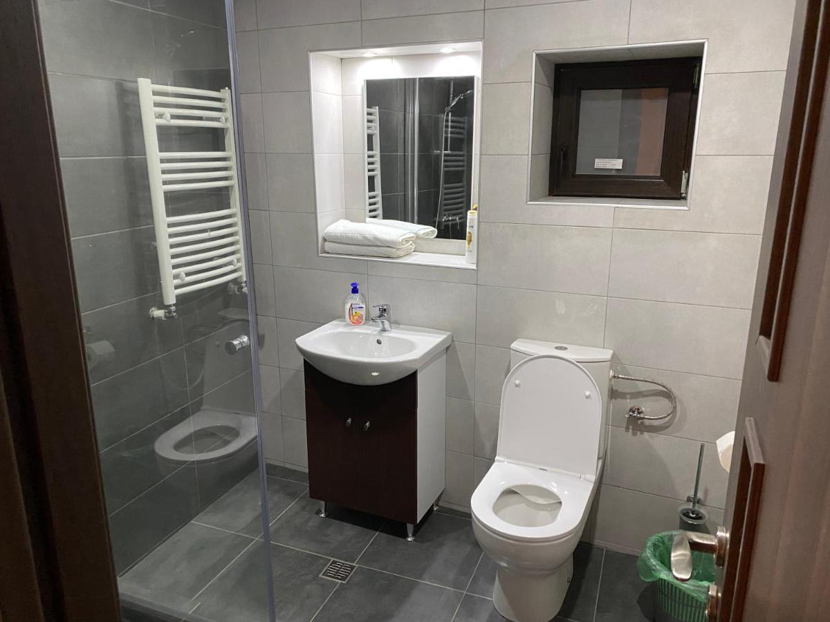 Valivillas Rezidence Bukares Bagian luar foto