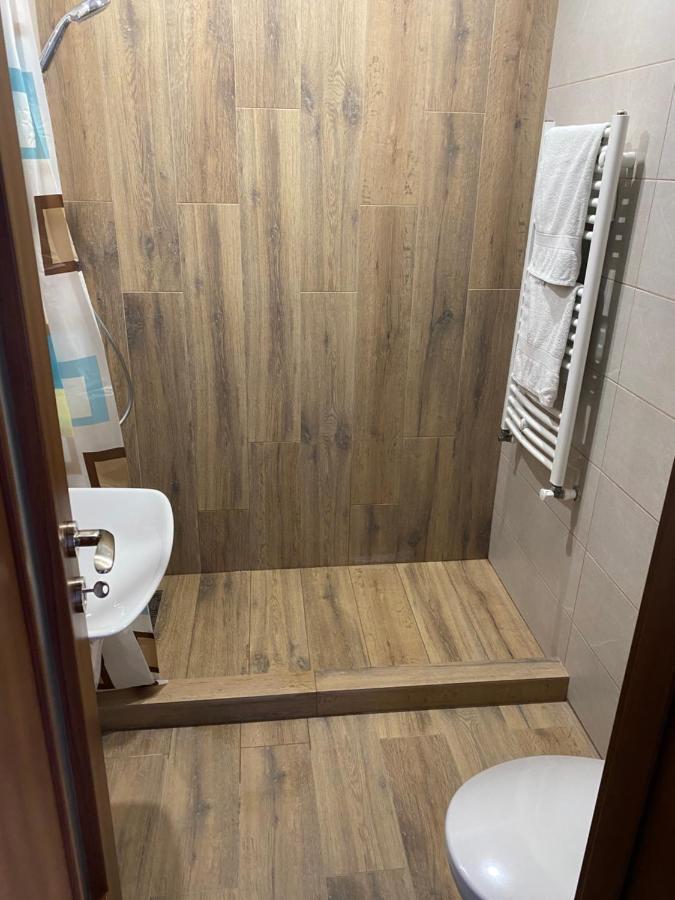 Valivillas Rezidence Bukares Bagian luar foto