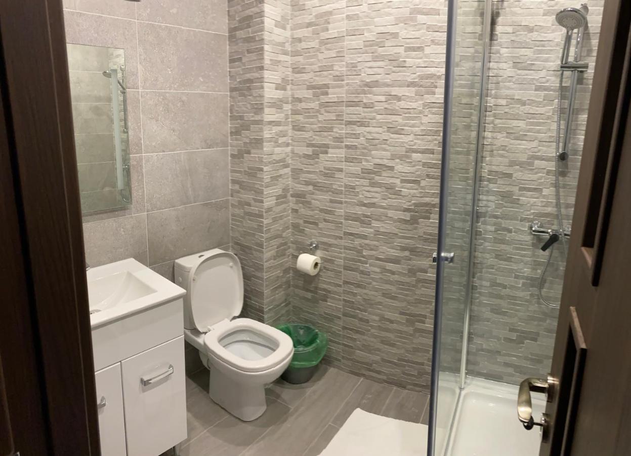 Valivillas Rezidence Bukares Bagian luar foto