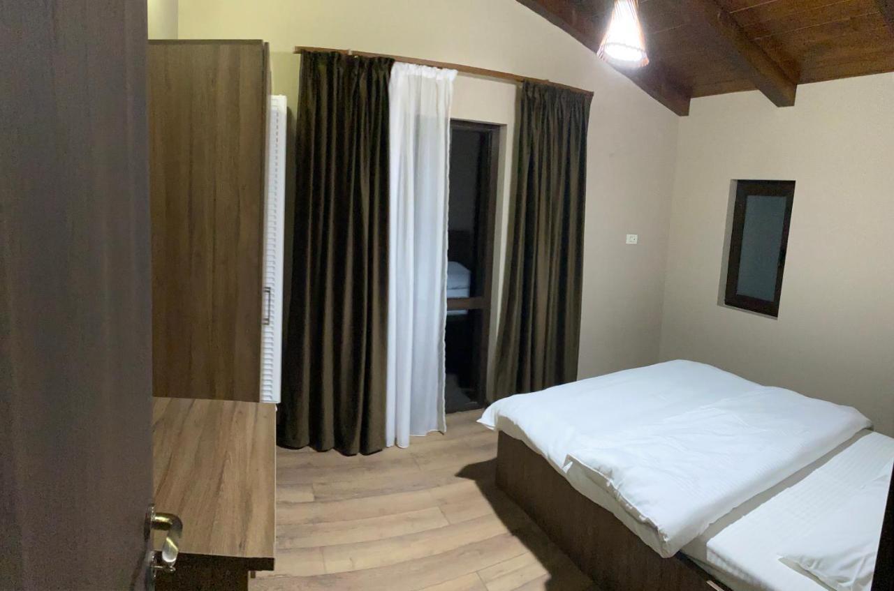 Valivillas Rezidence Bukares Bagian luar foto