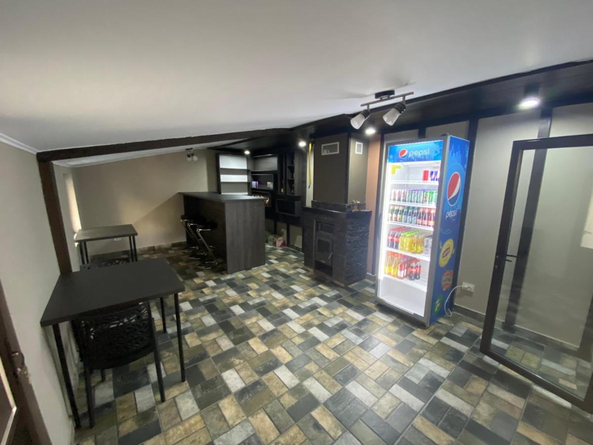 Valivillas Rezidence Bukares Bagian luar foto